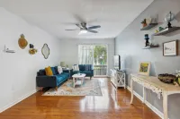 Cozy 1-bedroom condo in next to the hospitals and the university