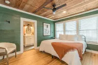 Fully-restored 1850s German Home in Downtown New Braunfels - A