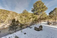 Riverfront Retreat w/ Mountain Views