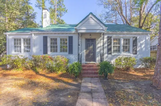 Forest Hills Cottage - 4.2 Miles from Masters