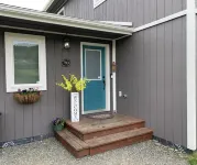Daybreeze Vacation Home w/ Hot Tub & Gorgeous View