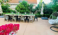 Stunning Dreaming Garden House Close to UTC and La Jolla 소랜도밸리 / 미라메사 호텔