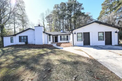 studio 1 min from Southern Regional hospital 15 MiN  FROM ATLANTA APT B
