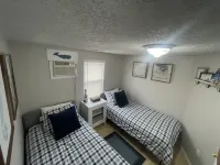 Single Family Home-Bay2BeachBeautiful Sunrise on the Beach & Sunsets on the Bay