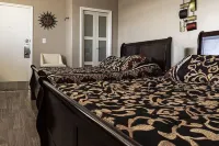 OCEAN FRONT JUST RENOVATED CLEAN PRIVATE CONDO POOLS ARE OPEN.