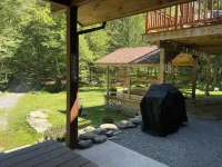 Hot Tub, Firepit, Grill and More, Pet Friendly.