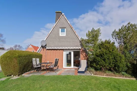 Cozy rustic Nurdachhaus Am Yachthafen, particularly suitable for dogs. 哈勒西爾酒店