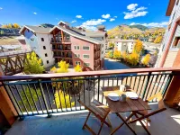 Retreat in the Heart of Mt Crested Butte!  Skin-In/Out - Studio/Pool/Hot tub