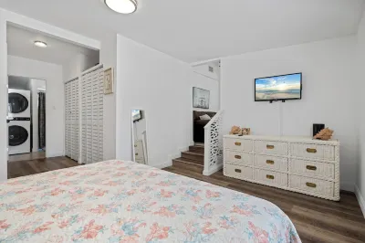 Cozy Cottage in south Sarasota Florida, Close to Beaches! 퍼블릭스 슈퍼 마켓 앳 샵스 앳 케이시 케이 주변 호텔