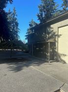 The Sequim Tree House is a spacious one bedroom with a bonus room for more guest