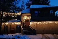 4 mstr ste, 4 1/2 bth, SLEEPS 12, SUPER CLEAN, 3770 sf, 10 SHARC pass, Hot Tub