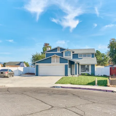 Mountain Oasis Home with Pool- Pet friendly