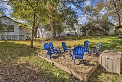 *NEW* King Bed/Fireplace/Jetted Tub/Free Bikes