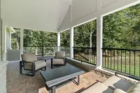 Short Term & Long Term Rental Dogs Allowed Upon Approval