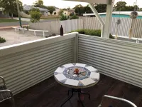 Bright beach cottage Hotel a Leeman