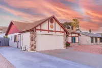 A very spacious family home that will be right just for you! Arizona Computer Outlets 주변 호텔