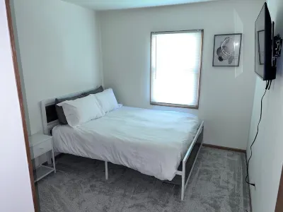 Beautiful Suburban Home 30 minutes from downtown Chicago!