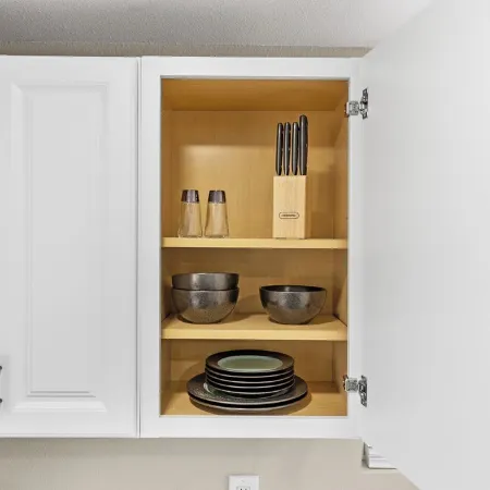 Remodeled  and Furnished Home/Near Stores/6 guests