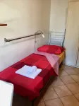Delfino House - Old Town within walking distance of the Beach, Harbor and Railroad