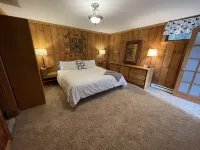 Timber frame home only 5 minutes from Windham Mountain - perfect for 2 families!