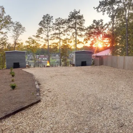 Waterfront Luxury Tiny Home 360 North on Wilson Lake Close to Robert Trent Jones