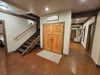 Luxury Winter Ski Vacation Retreat in Big Sky - Hot Tub