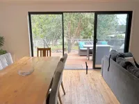 Relaxed and peaceful 2BR home on Wallaga Lake close to Camel Rock Beach