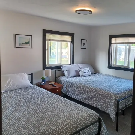 Cozy newly renovated home minutes from Sebewaing Harbor Marina to access bay.