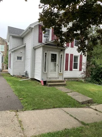 Charming and newly-renovated 1850's house in quiet residential neighborhood Отели рядом с достопримечательностью «Safe Haven Museum»