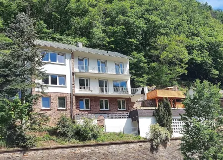 Modern und Stillvoll-kernsaniertes Haus Отели в г. Бад-Бертрих