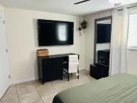 House near Tarpon Springs Beaches and Weeki Wachee Springs Hotels in Holiday