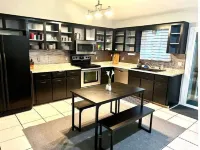 8 min from WEC! Adorable 2BR home with pool Hotels in Marion County