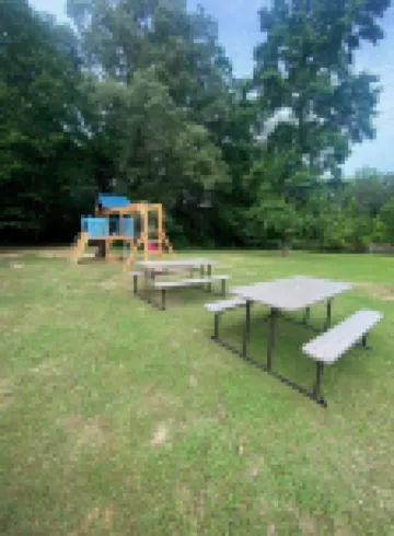 32-Acre Retreat , Pool, Hot Tub, Theatre, Fire Pit, Games, Sleeps 10