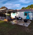 Sebring's lil sister town! Huge fenced yard. Pets welcome. Swimming lake nearby.