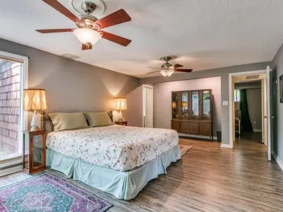 Maggie's Place II - Sustainable Short Term Stays Hotel in zona National Weather Center