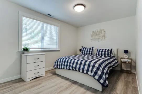 Fully Remodeled 2 Bedroom Home! Fantastic Central Location!