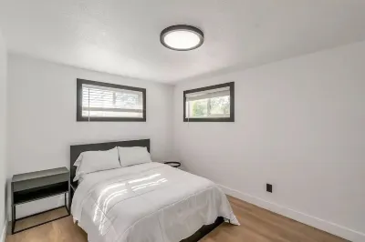 4 BR home with game room & large backyard to entertain Centrally located Near DT Hotels near A Touch of Colorado
