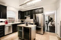 Big 5 Bed/3 Bath LUXE Home Pool Spa  West Plano