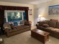 Winterplace Condo Steps away from slopes