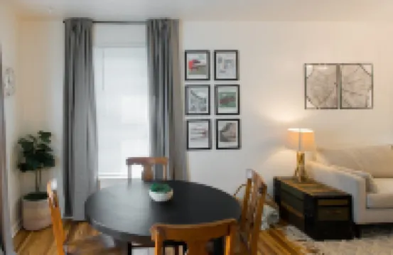Downtown & Campus Wifi with Netflix 2Br 1Ba