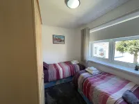 "Quayside" Apartment in Heart of Beautiful Cemaes Bay. Dog Friendly