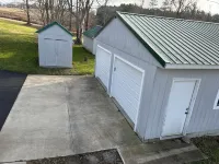 New deck/exterior! Quiet retreat on the hill