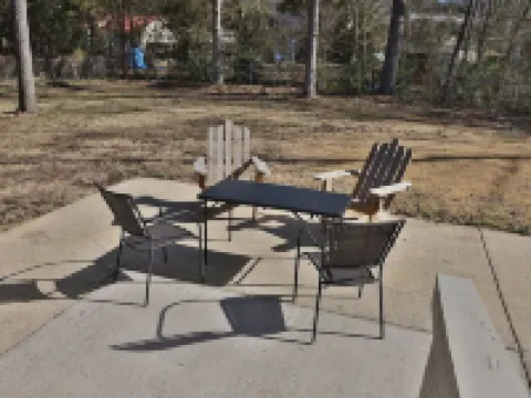 Golden Springs Stepless Rancher with GAMEROOM! Hotels in Anniston