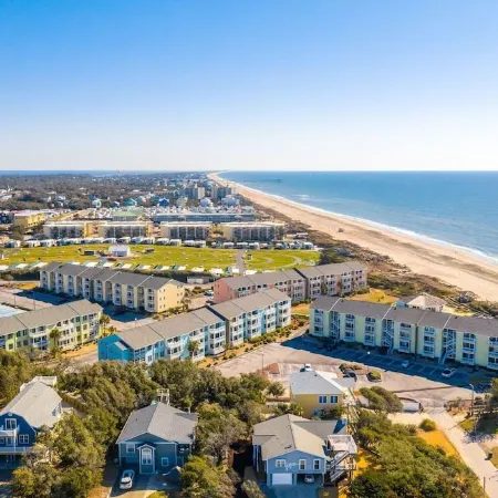 Oceanside Condo w/ Heated Indoor Pool, 2 Outdoor Pools, Beach Access & Bikes!