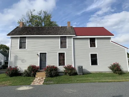 Walk to Everything House