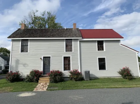 Walk to Everything House