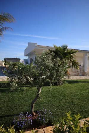 Malia Holiday Villa 5 km from Polignano a Mare