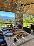 Amos Sea View