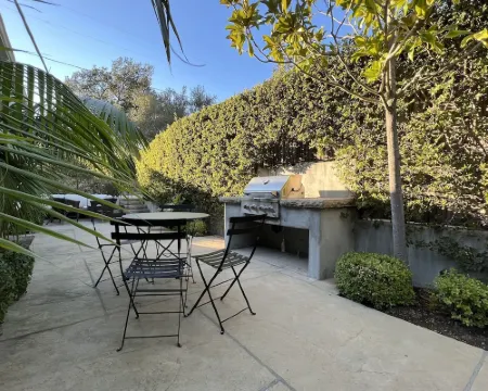 Styled Montecito Cottage in Quiet Neighborhood Hotels in Montecito