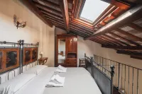 With loft, in a historic farmhouse in the hills with pool Hotel a Pesaro